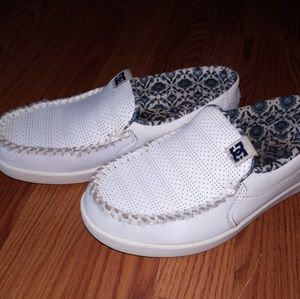 DC shoes